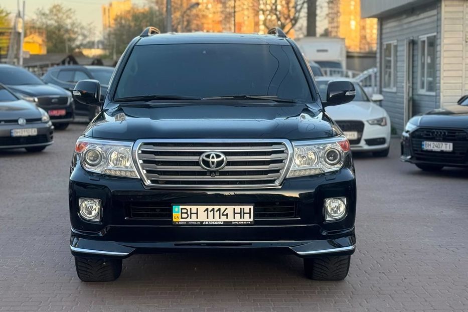 Продам Toyota Land Cruiser 200 Дизель 2012 года в Одессе