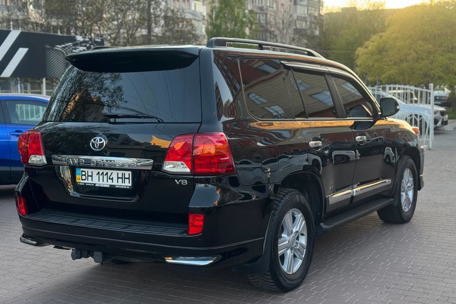 Продам Toyota Land Cruiser 200 Дизель 2012 года в Одессе