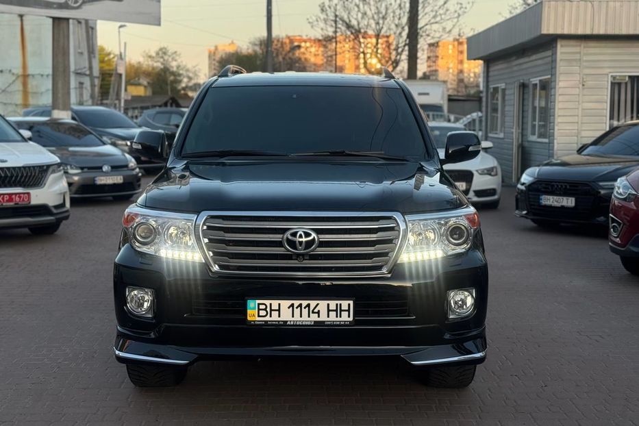 Продам Toyota Land Cruiser 200 Дизель 2012 года в Одессе