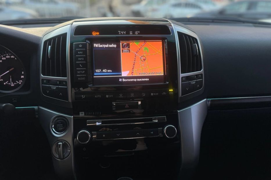 Продам Toyota Land Cruiser 200 Дизель 2012 года в Одессе