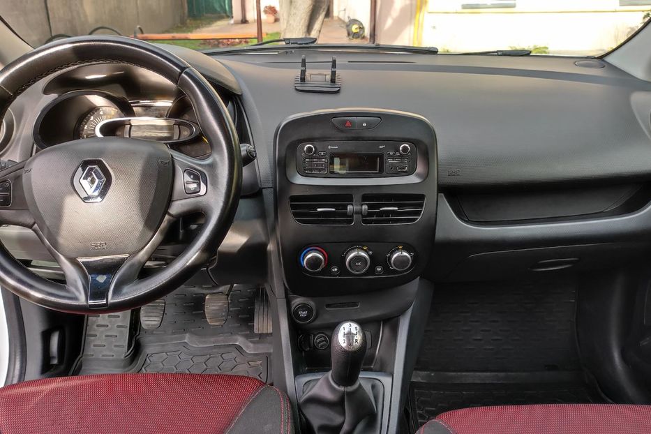 Продам Renault Clio Clio 4 2015 года в Киеве
