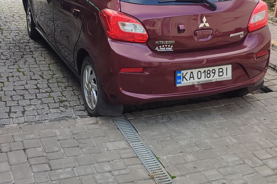Продам Mitsubishi Mirage SE 2018 года в Киеве