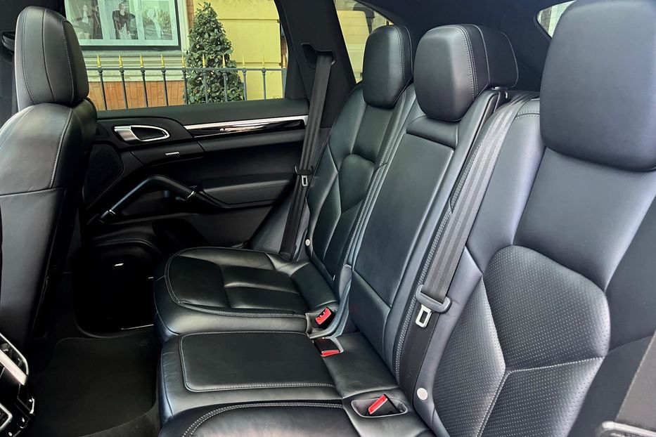 Продам Porsche Cayenne 2015 года в Одессе