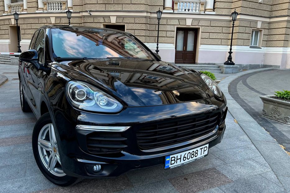 Продам Porsche Cayenne 2015 года в Одессе