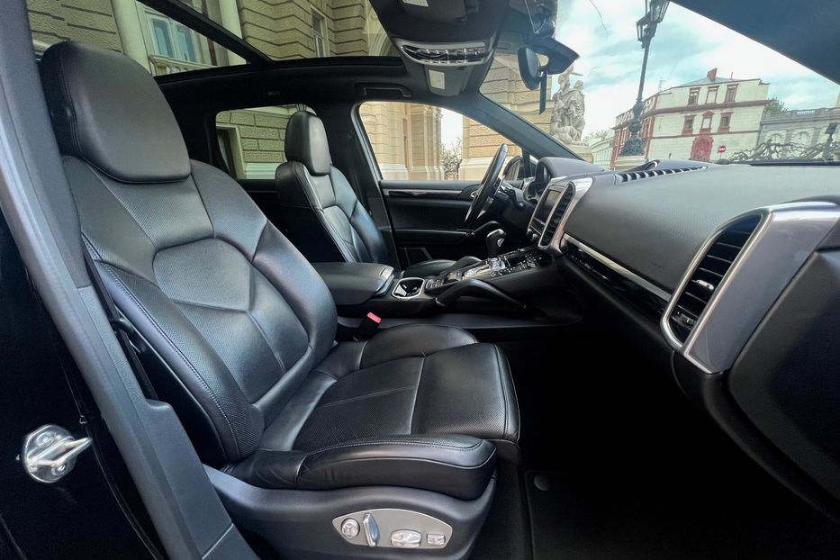 Продам Porsche Cayenne 2015 года в Одессе