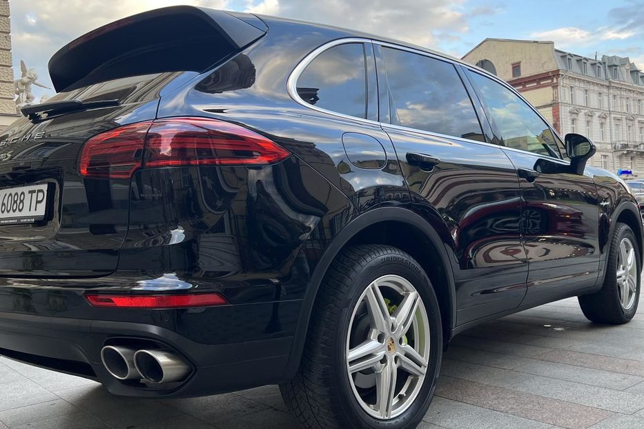Продам Porsche Cayenne 2015 года в Одессе