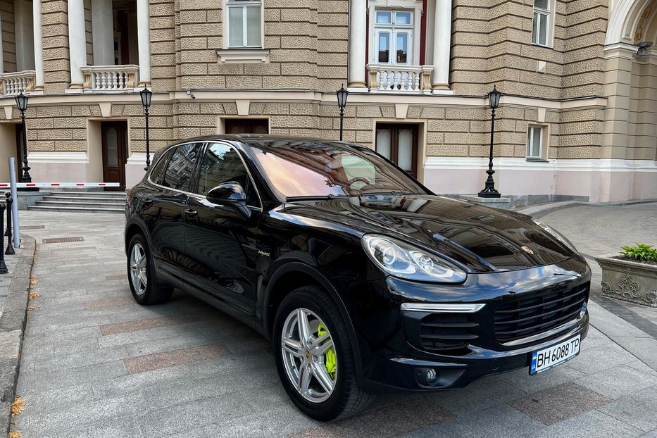Продам Porsche Cayenne 2015 года в Одессе
