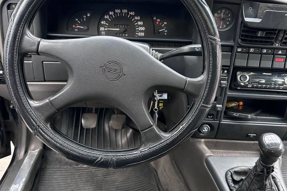 Продам Opel Omega 1990 года в Киеве