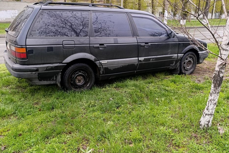 Продам Volkswagen Passat B3 1990 года в Харькове