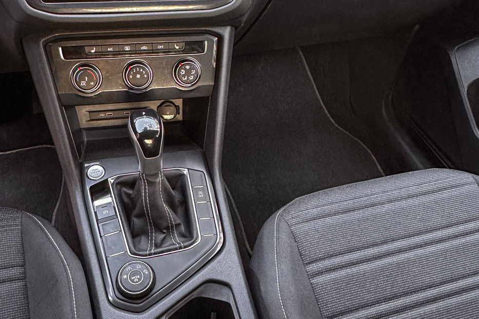 Продам Volkswagen Tiguan S 2021 года в Киеве