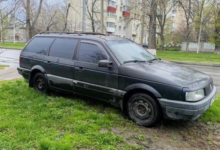 Продам Volkswagen Passat B3 1990 года в Харькове