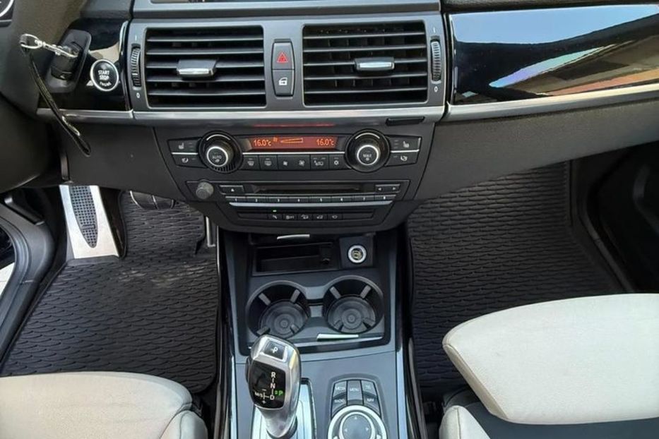 Продам BMW X5 2011 года в Черкассах