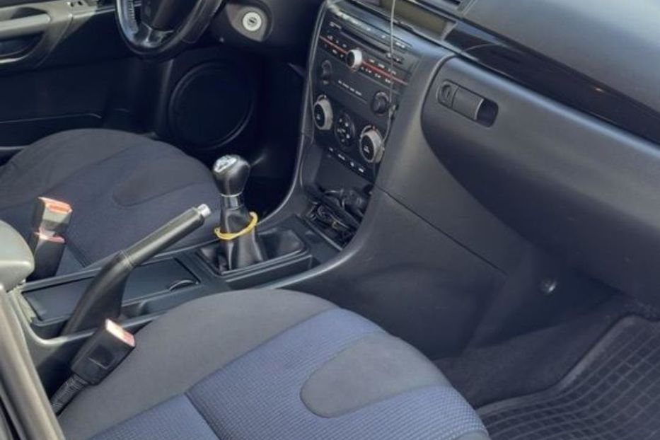 Продам Mazda 3 2004 года в Львове