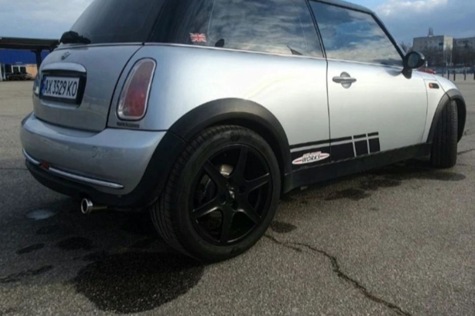 Продам MINI Cooper 2004 года в Одессе