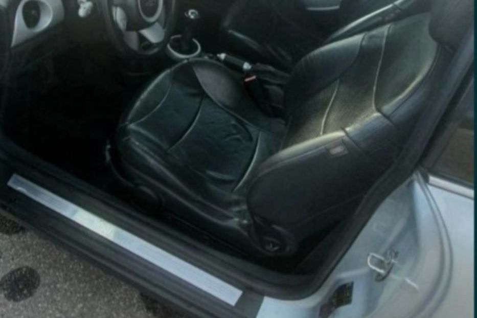 Продам MINI Cooper 2004 года в Одессе