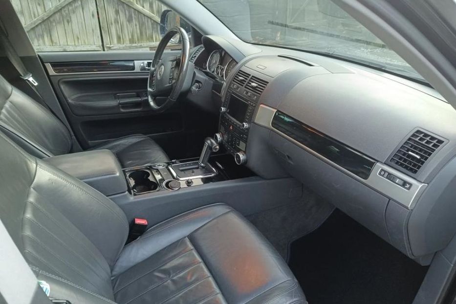 Продам Volkswagen Touareg 2007 года в Киеве