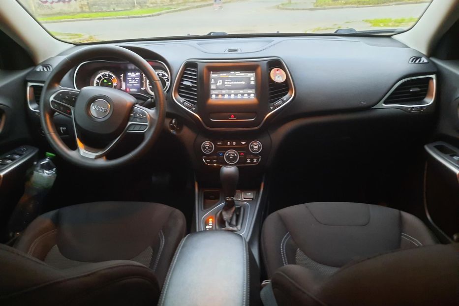 Продам Jeep Cherokee 2018 года в Одессе