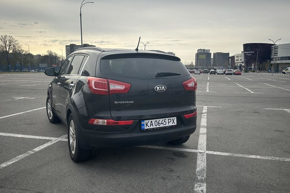 Продам Kia Sportage III покоління (FL)  2013 года в Киеве