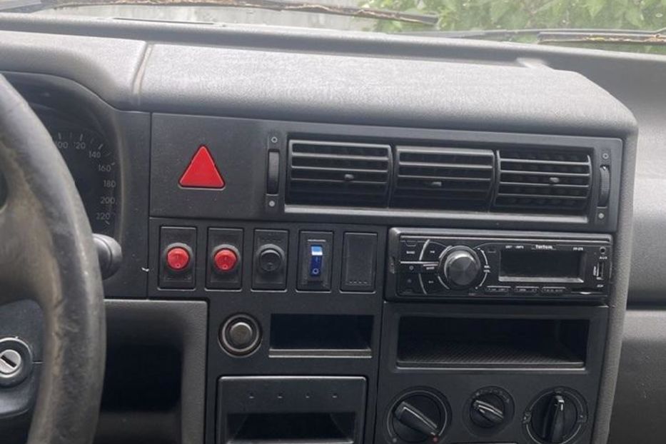 Продам Volkswagen T4 (Transporter) пасс. грузо/пасс. 2001 года в Киеве