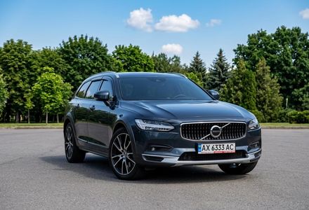 Продам Volvo V90 Cross Country 2020 года в Харькове