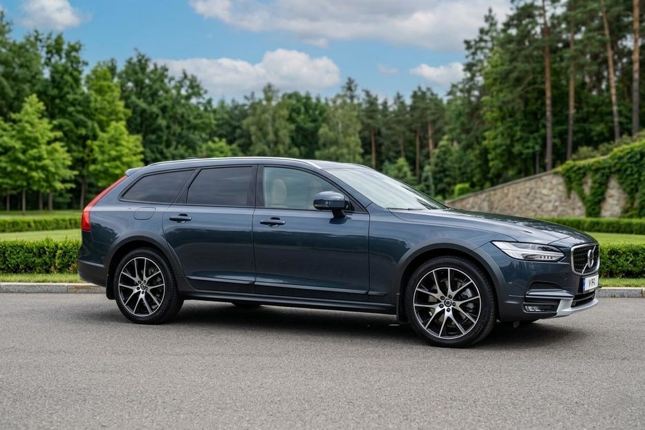 Продам Volvo V90 Cross Country 2020 года в Харькове
