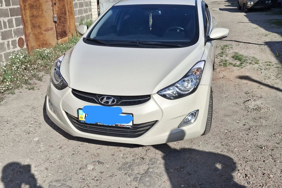 Продам Hyundai Elantra  Gls 2012 года в Киеве