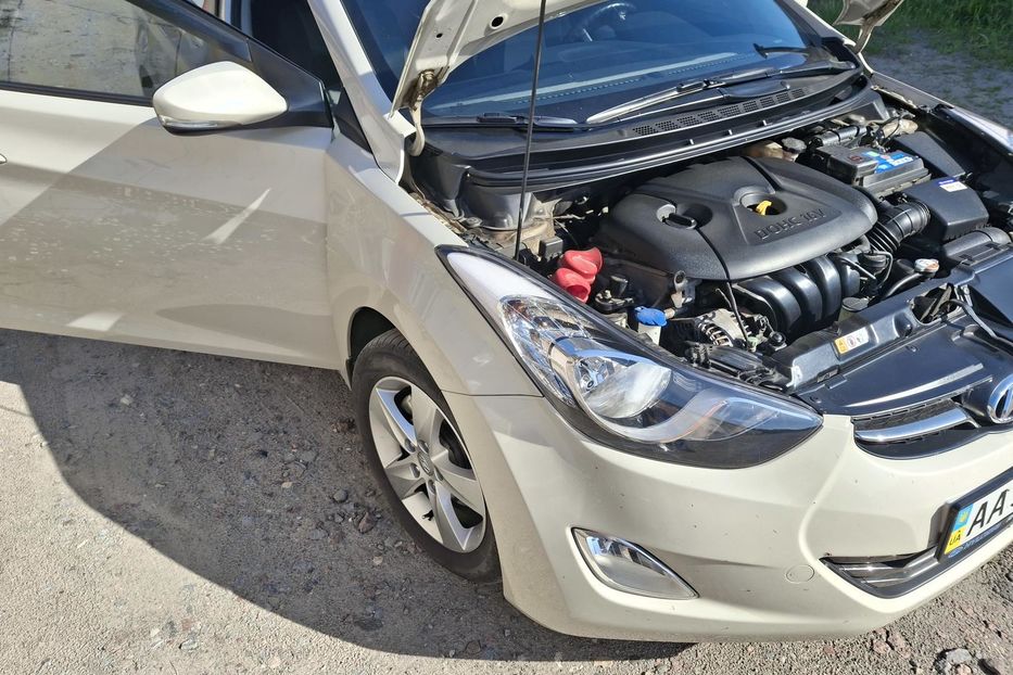 Продам Hyundai Elantra  Gls 2012 года в Киеве