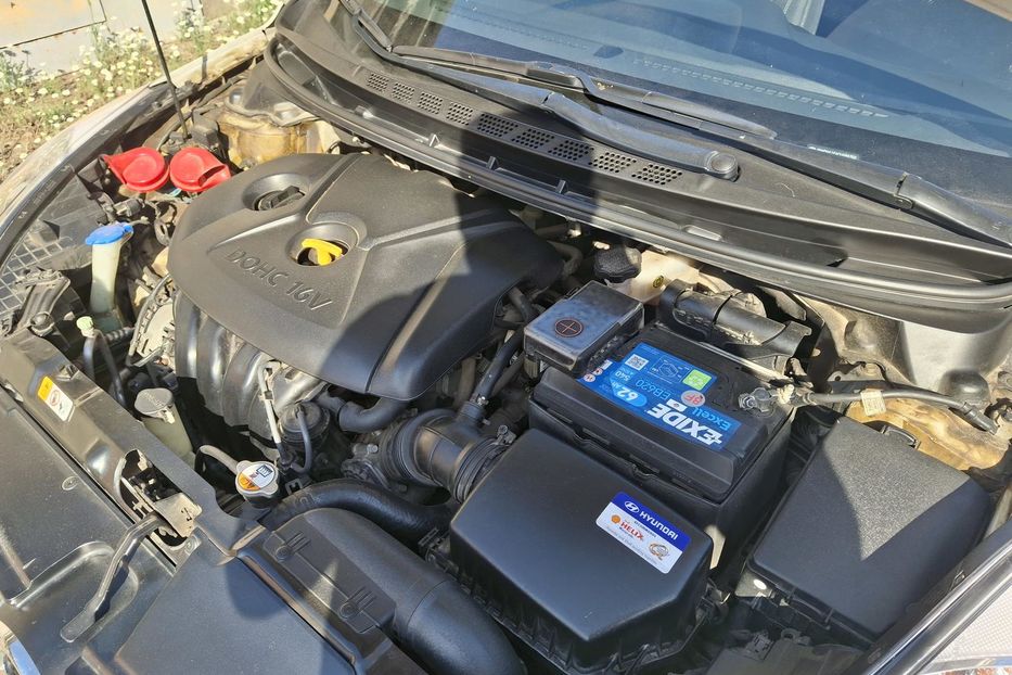 Продам Hyundai Elantra  Gls 2012 года в Киеве