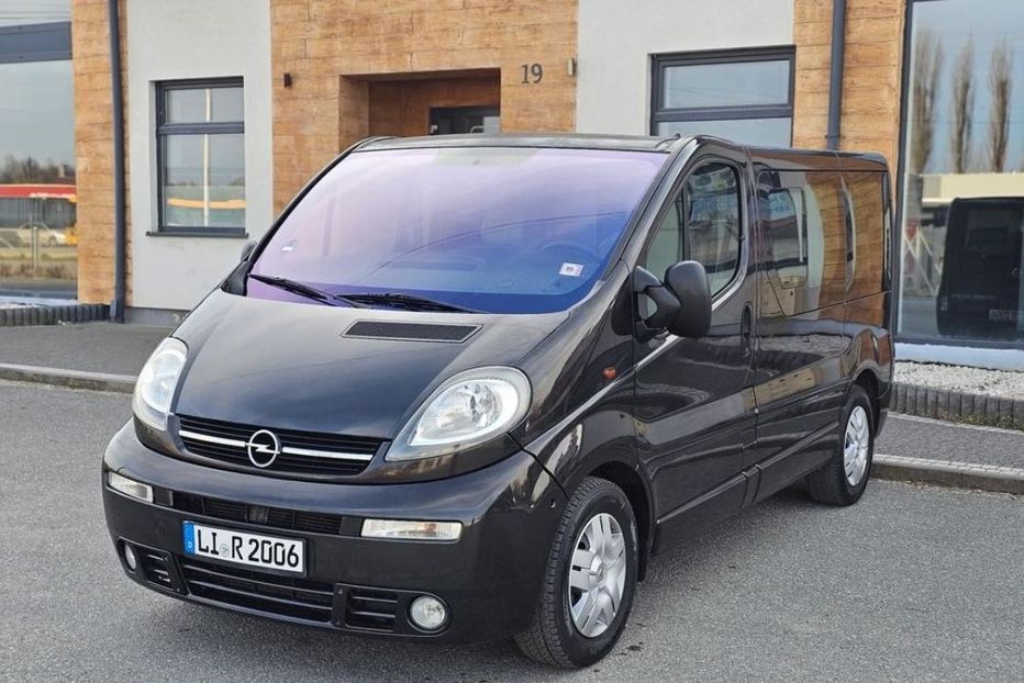 Продам Opel Vivaro пасс. 2004 года в Днепре