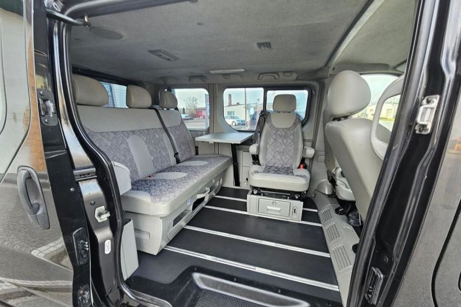 Продам Opel Vivaro пасс. 2004 года в Днепре