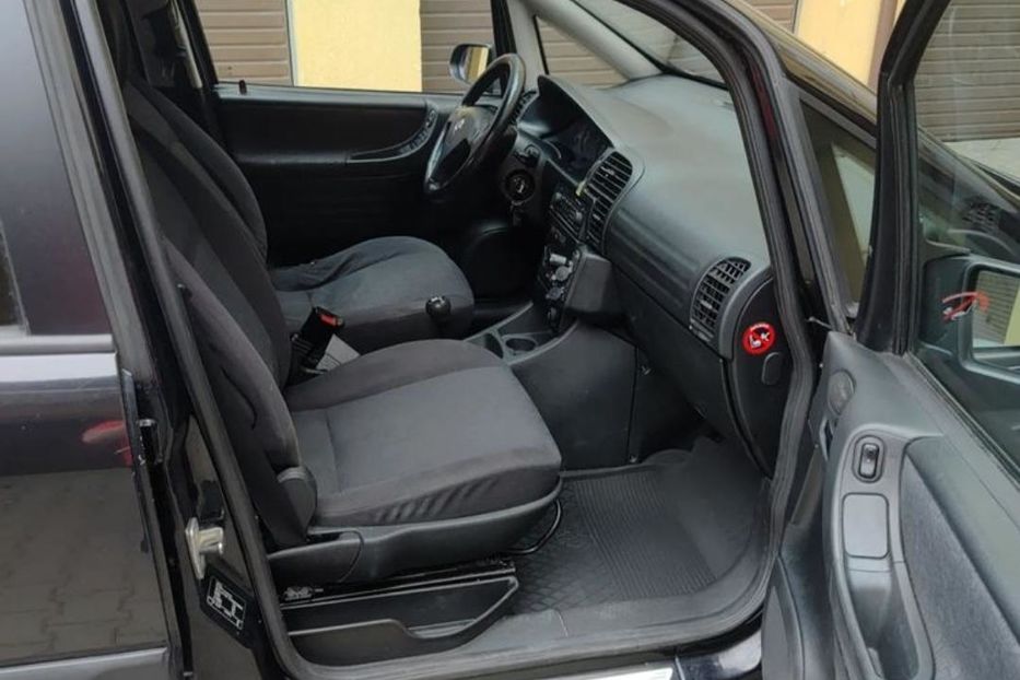 Продам Opel Zafira 2002 года в Харькове