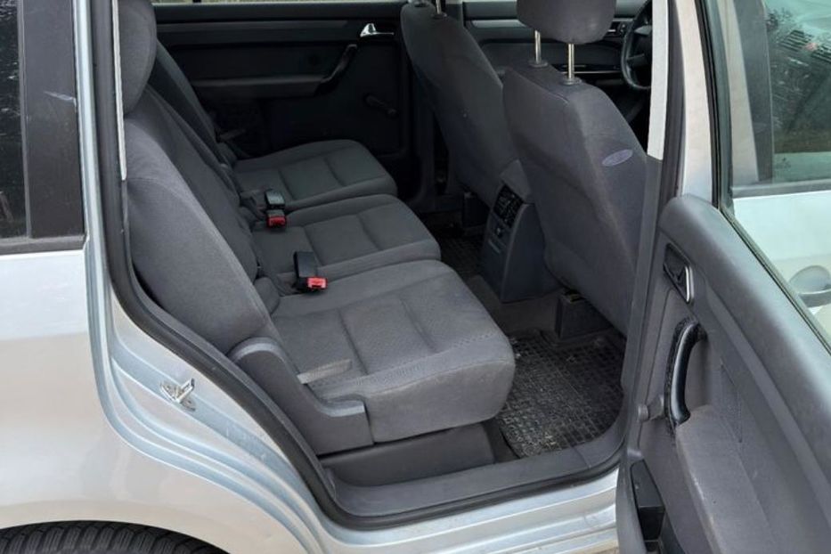 Продам Volkswagen Touran 2003 года в Полтаве
