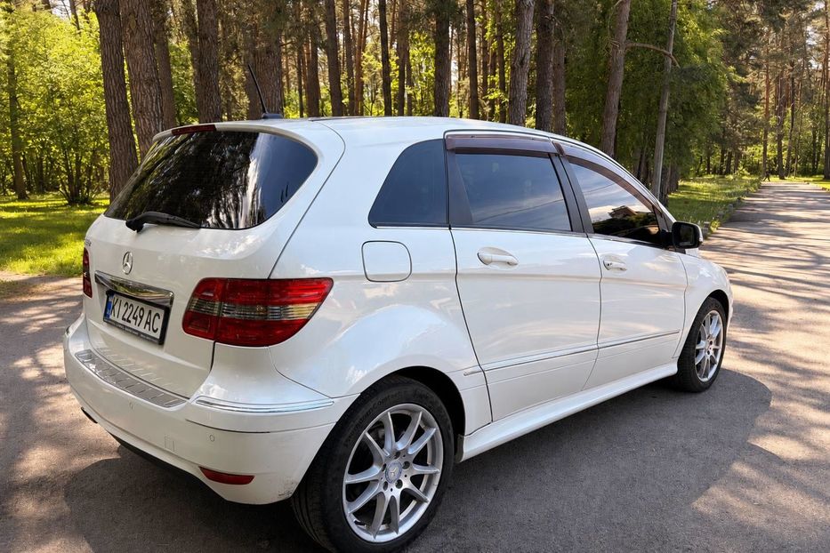 Продам Mercedes-Benz B 180 W245 (FL) 2009 года в г. Бровары, Киевская область