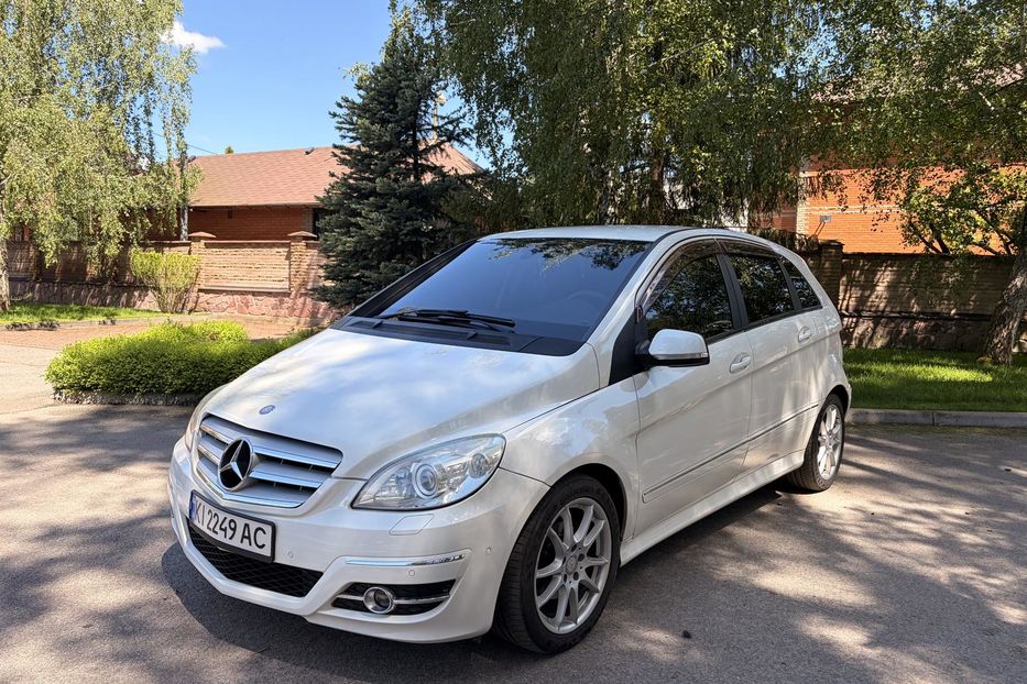 Продам Mercedes-Benz B 180 W245 (FL) 2009 года в г. Бровары, Киевская область