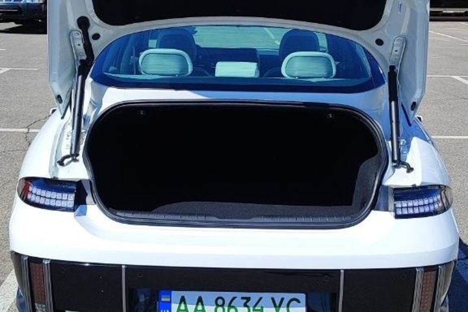 Продам Hyundai Ioniq 6 Limited, топова комплектація 2024 года в Киеве