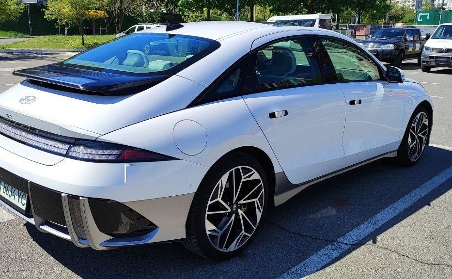 Продам Hyundai Ioniq 6 Limited, топова комплектація 2024 года в Киеве
