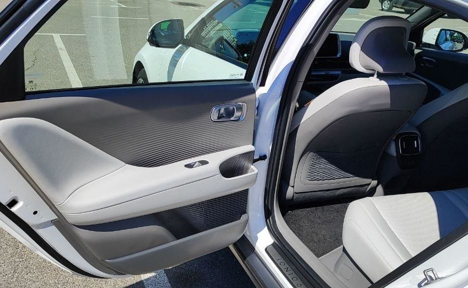 Продам Hyundai Ioniq 6 Limited, топова комплектація 2024 года в Киеве