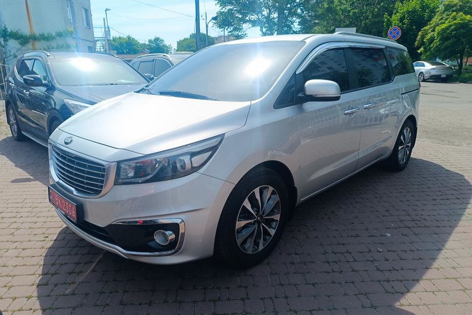 Продам Kia Carnival Dizel 2015 года в Одессе