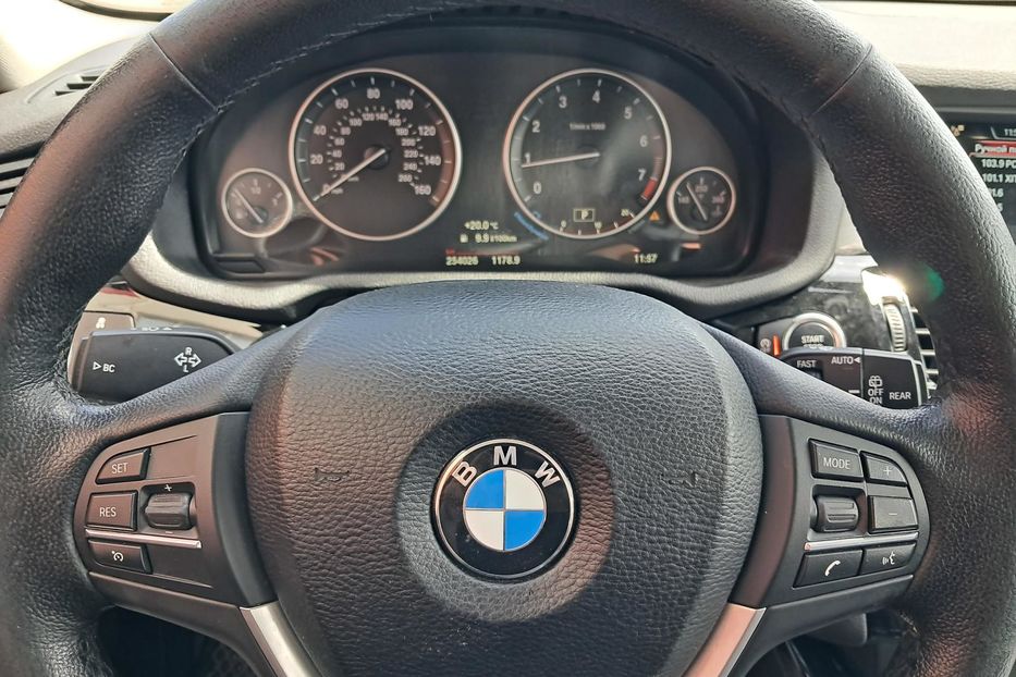 Продам BMW X3 XDRIVE28i 2015 года в г. Гайсин, Винницкая область