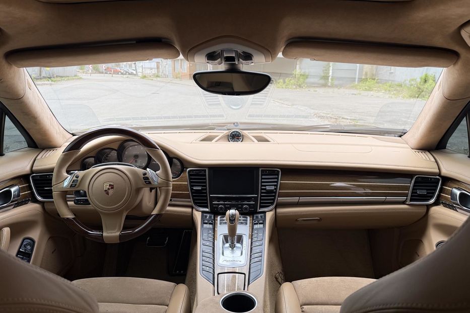 Продам Porsche Panamera GTS 2013 года в Киеве