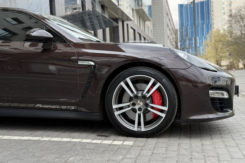Продам Porsche Panamera GTS 2013 года в Киеве