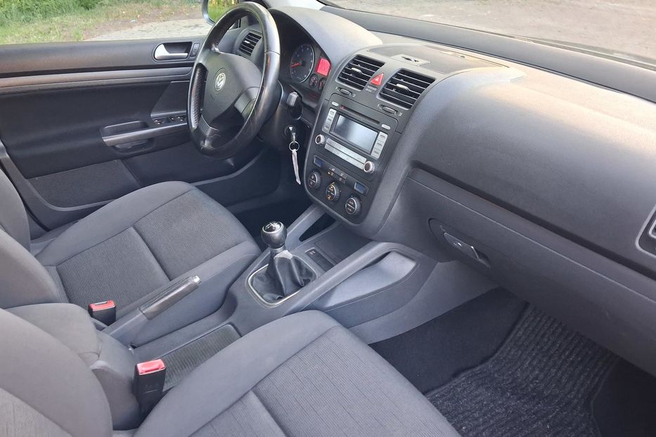 Продам Volkswagen Golf V 1.6 mpi 2007 года в Львове