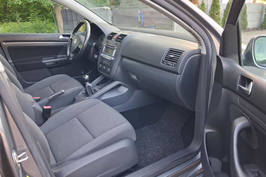 Продам Volkswagen Golf V 1.6 mpi 2007 года в Львове