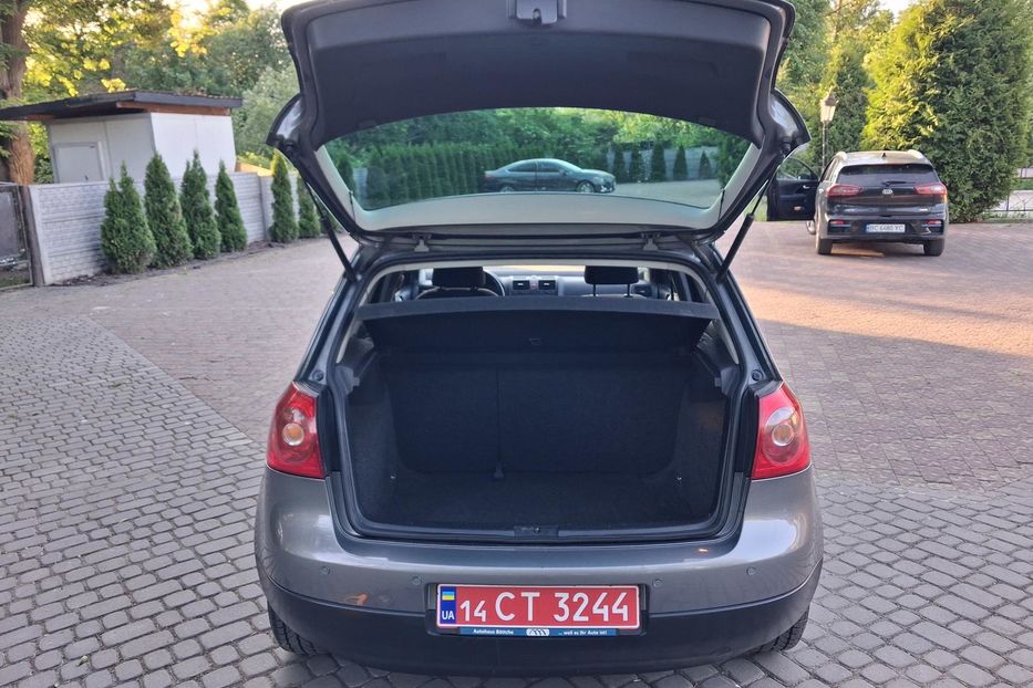 Продам Volkswagen Golf V 1.6 mpi 2007 года в Львове
