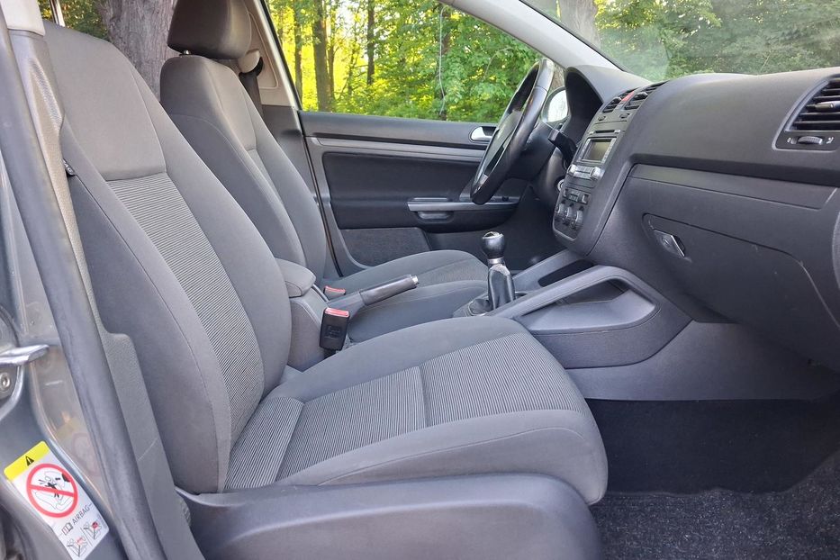 Продам Volkswagen Golf V 1.6 mpi 2007 года в Львове