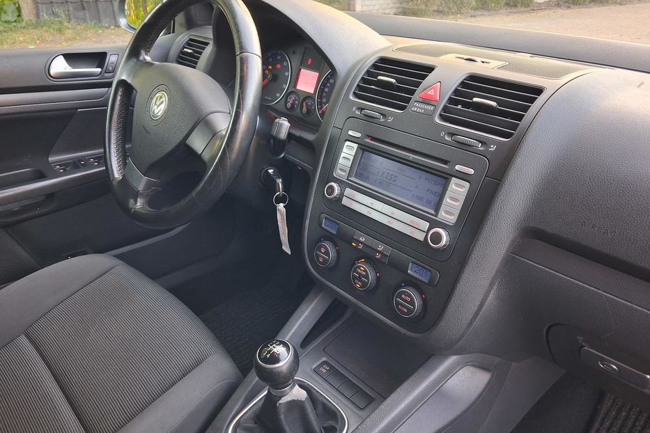 Продам Volkswagen Golf V 1.6 mpi 2007 года в Львове