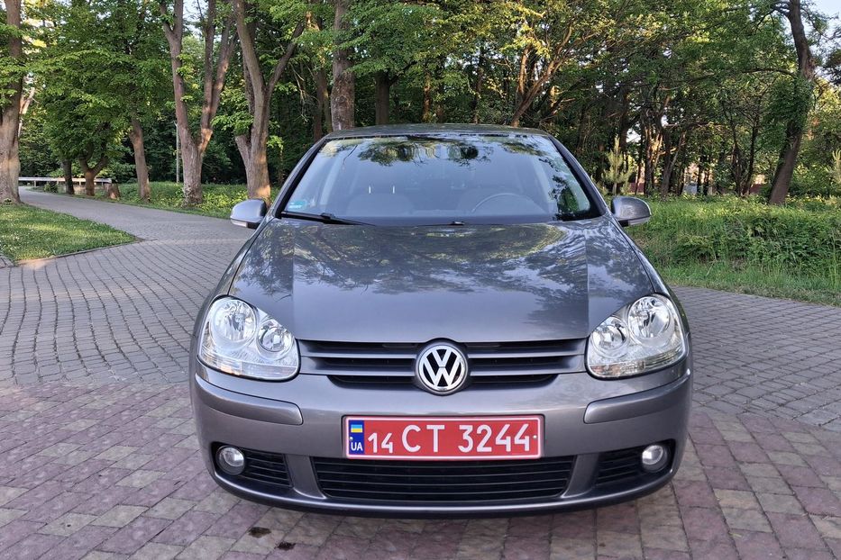 Продам Volkswagen Golf V 1.6 mpi 2007 года в Львове