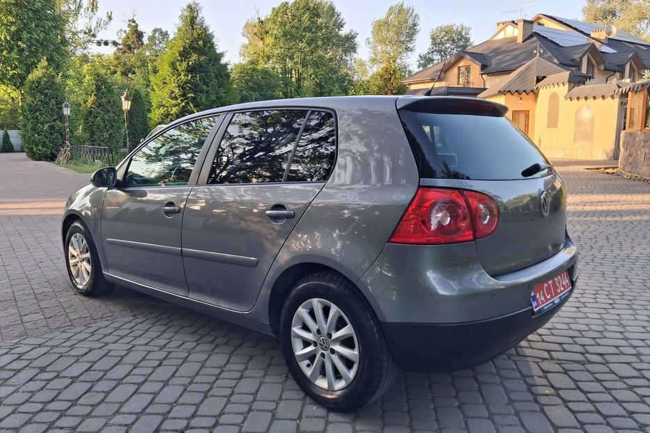 Продам Volkswagen Golf V 1.6 mpi 2007 года в Львове