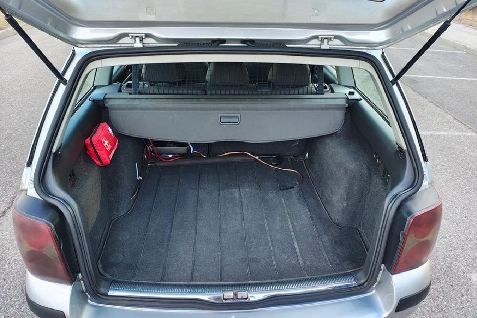 Продам Volkswagen Passat B5 2003 года в Харькове
