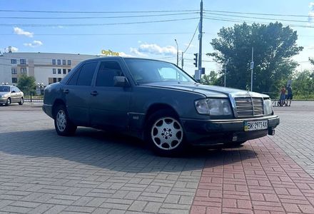 Продам Mercedes-Benz 220 1989 года в Харькове